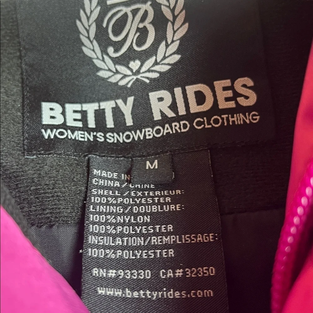 Betty Rides Women's Pink Hooded Snowboarding Jacket - Picture 4 of 16